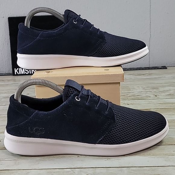 *NEW* UGG Greyson (1122253) Men's‎ Navy Blue Sneakers Shoes Size 7 - Picture 1 of 11